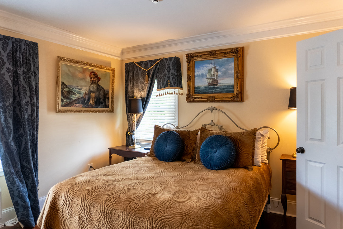 Captain's Room
