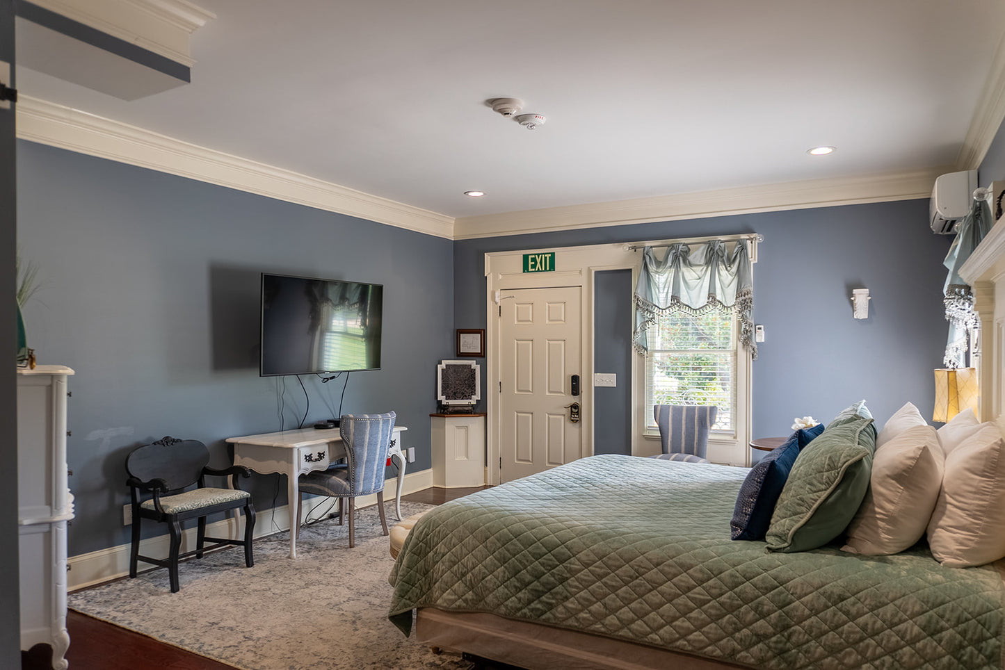 Carriage House 1