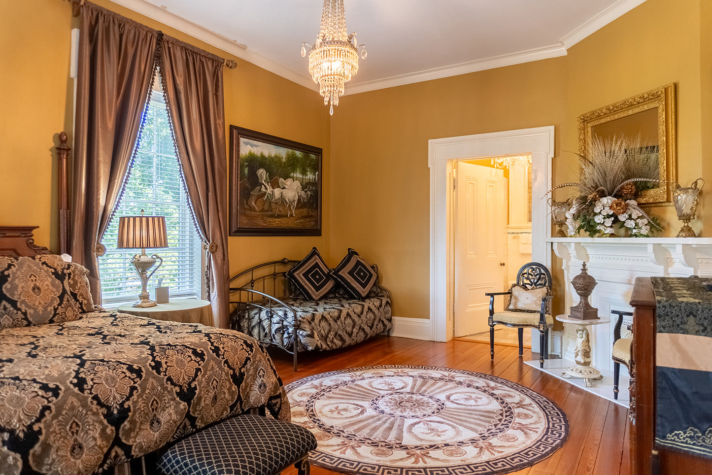 Gold Suite