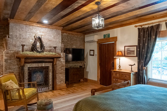 1790 Hideaway