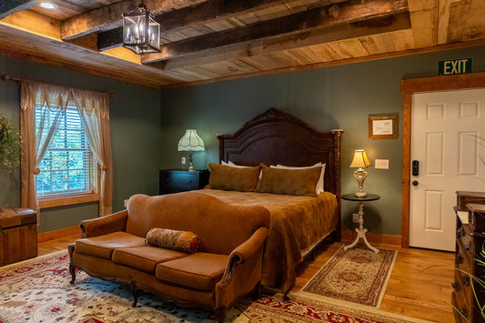 1790 Loft - Back Bedroom