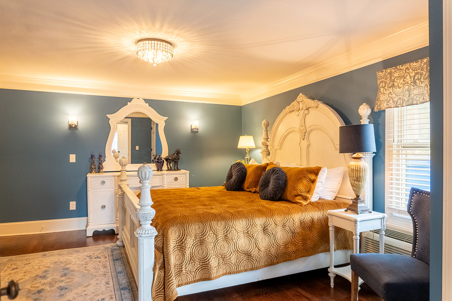 Paris Blue Room