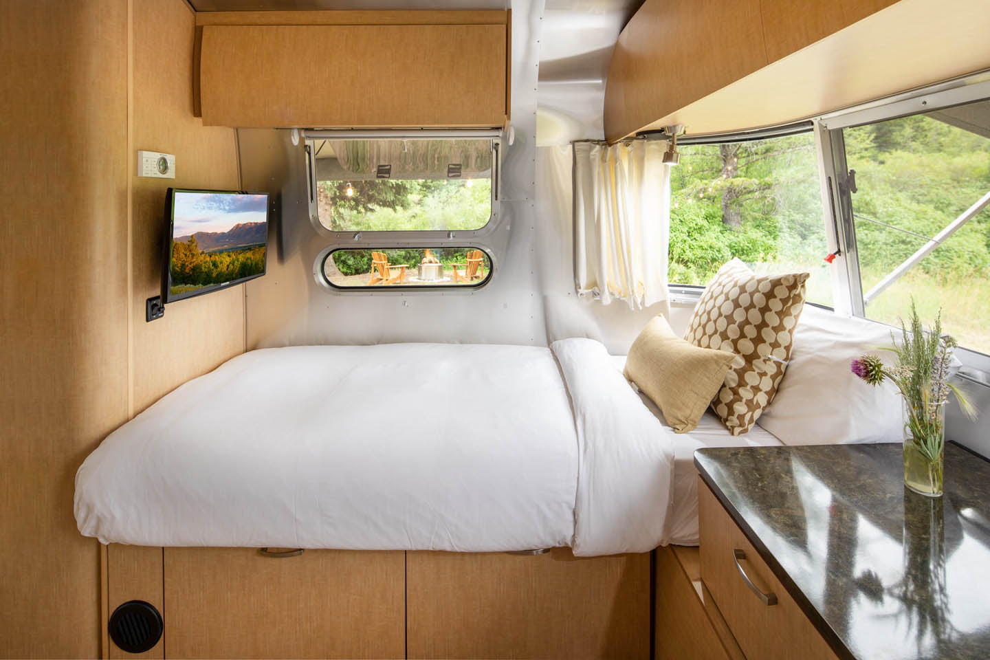 Airstream - Shared Twin Double